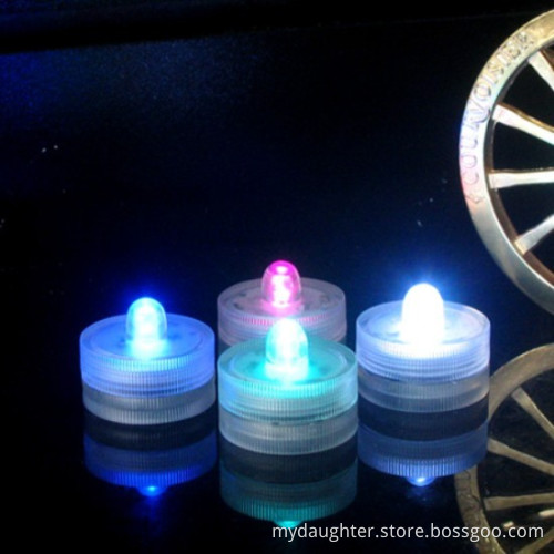 Flashing Submersibles Candle (MAL0001652356)
